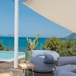 Sea Soul - Luxury Seafront With Direct Sea Access San Teodoro (Sardinia)